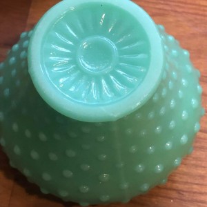 skål i Opaline glas - pindsvinelook Lysegrøn