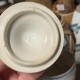 Antik Musselmalet låg skål med løvehoveder - smukt patineret og klinket fra Villeroy & Boch Dresden Antik Musselmalet låg skål med løvehoveder - smukt patineret og klinket fra Villeroy & Boch Dresden