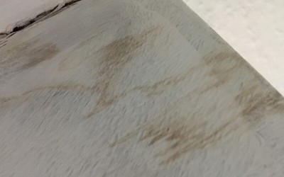 Kan jeg bruge en sort maling som spærregrunder?