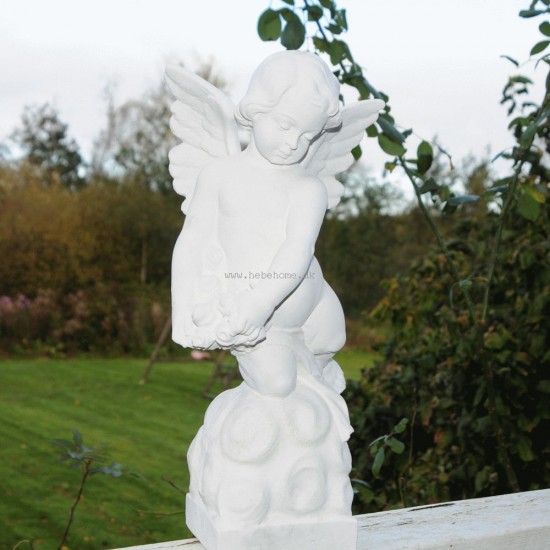 Smuk Engel 46 cm - Frostsikker havefigur i marmor