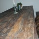 Super råt plankebord med jernramme og jern stel