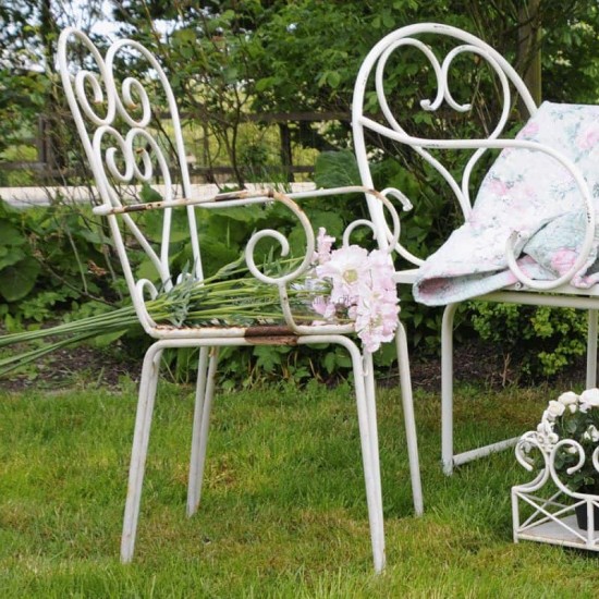 Gammel Havestol med masser af patina Gammel Havestol med masser af patina