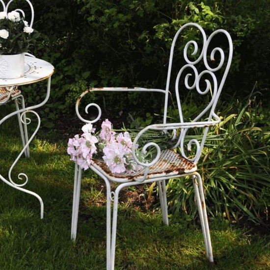 Gammel Havestol med masser af patina Gammel Havestol med masser af patina