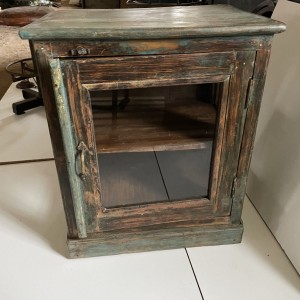 Lille skab med glassider H62cm 2.sort