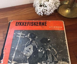 Læsestof og notesbøger