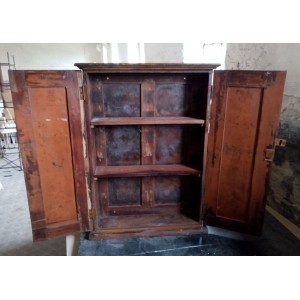 Unika Vægskab i genbrugstræ Højde 94 cm Unika Vægskab i genbrugstræ Højde 94 cm