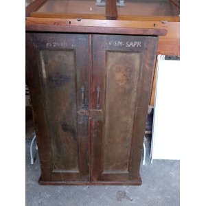 Unika Vægskab i genbrugstræ H 94 cm Unika Vægskab i genbrugstræ H 94 cm