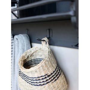 Hylde med 4 rum og 5 knager B80cm antique sort