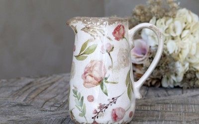 Spar optil 74% på Chic Antique | Gratis levering - se hvordan...