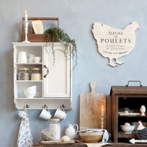 Skab til væg med låge - hylder og knager Creme H61cm Skab til væg med låge - hylder og knager Creme H61cm