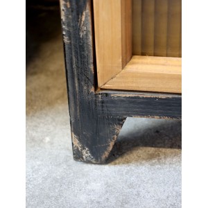 Vitrineskab med 4 hylder og rillede glaslåger H150cm