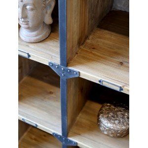 Reol med 16 rum H116cm