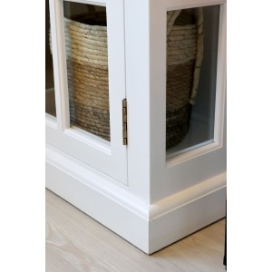 Vitrine med 4 låger og 4 skuffer H80-B220cm Vitrine med 4 låger og 4 skuffer H80-B220cm