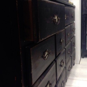 Købmandsdisk - Antik sort