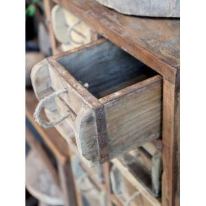 Grimaud Kommode med 18 murstensforme H122cm