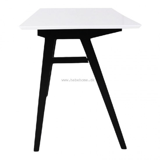 Vojens skrivebord hvid-sort 60x120cm Vojens skrivebord hvid-sort 60x120cm