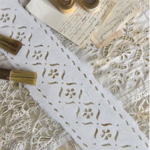 Stencil Mønster med blomster 40x12cm Stencil Mønster med blomster 40x12cm