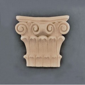 Træ ornament Søjle 13x13cm Bøjelig træudskæring fra Woodwill