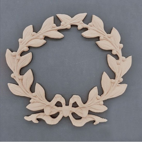 Center ornament krans 19x20cm Bøjelig træudskæring fra Woodwill Center ornament krans 19x20cm Bøjelig træudskæring fra Woodwill
