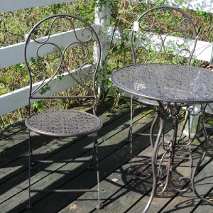 Cafebord med 2 stole i sort jern Ø60cm