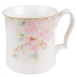 Krus 13x9x9 cm / 414 ml Blooming Peony Krus 13x9x9 cm / 414 ml Blooming Peony