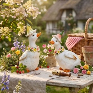 And med blomsterkrans og rosa hat 14 cm