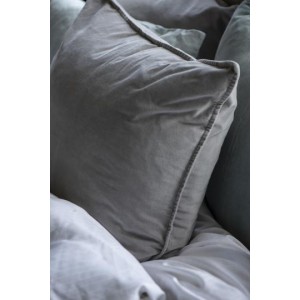 4 stk. Velour Pudebetræk Ash Grey fra Ib Laursen 50 x 50 cm - 20% rabat 4 stk. Velour Pudebetræk Ash Grey fra Ib Laursen 50 x 50 cm - 20% rabat