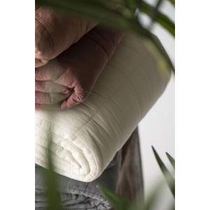 Vintage quilt Butter cream 130x180cm Vintage quilt Butter cream 130x180cm