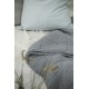 Pudebetræk lyseblå med tynde beige striber Pudebetræk lyseblå med tynde beige striber