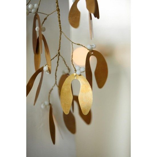 Mistelten 30 cm med hvide perler Gloria messing