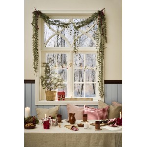 Pudebetræk 50x50cm med røde og natur mælkedrengestriber Pudebetræk 50x50cm med røde og natur mælkedrengestriber