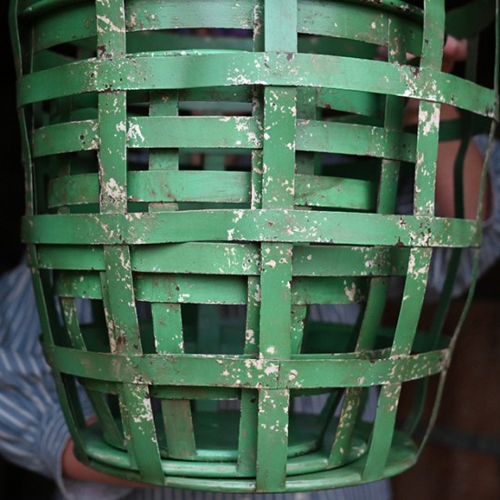 Stor kurv i jern 29 cm - patina grøn