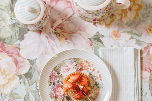 Køb tallerkner, glas, bestik og service - alt til borddækning her