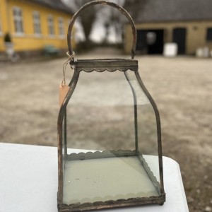 Lanterne med buet glas patineret guld 30 cm Lanterne med buet glas patineret guld 30 cm