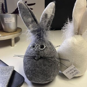 Hare i filtet uld grå ca 15 cm