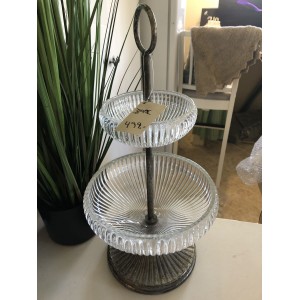 Stor tung etagere med glasskåle Stor tung etagere med glasskåle