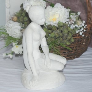 Nøgen Smuk kvinde 26 cm - Frostsikker havefigur i marmor Nøgen Smuk kvinde 26 cm - Frostsikker havefigur i marmor