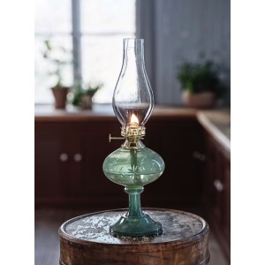 Olielampe 18 cm grønt glas med slibning 34 cm Olielampe 18 cm grønt glas med slibning 34 cm